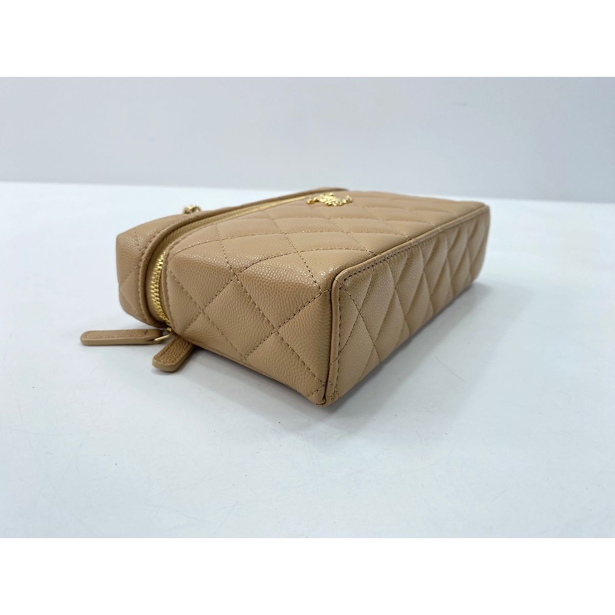 Chanel Shoulder Bag Quilted — view 7
