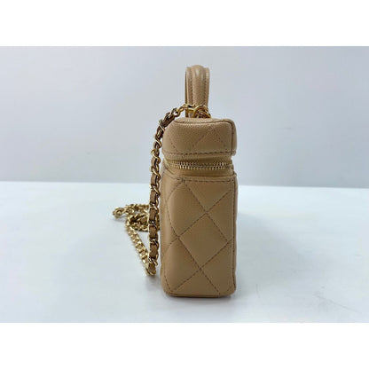 Chanel Shoulder Bag Quilted — view 4