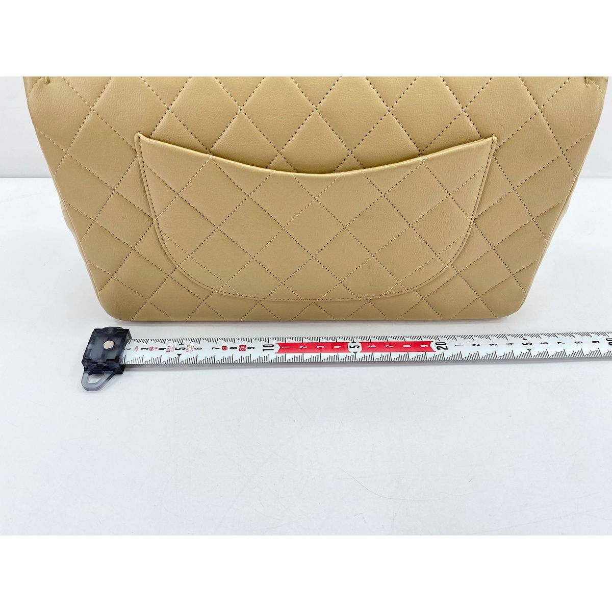 Chanel Shoulder Bag Quilted 25 — view 4