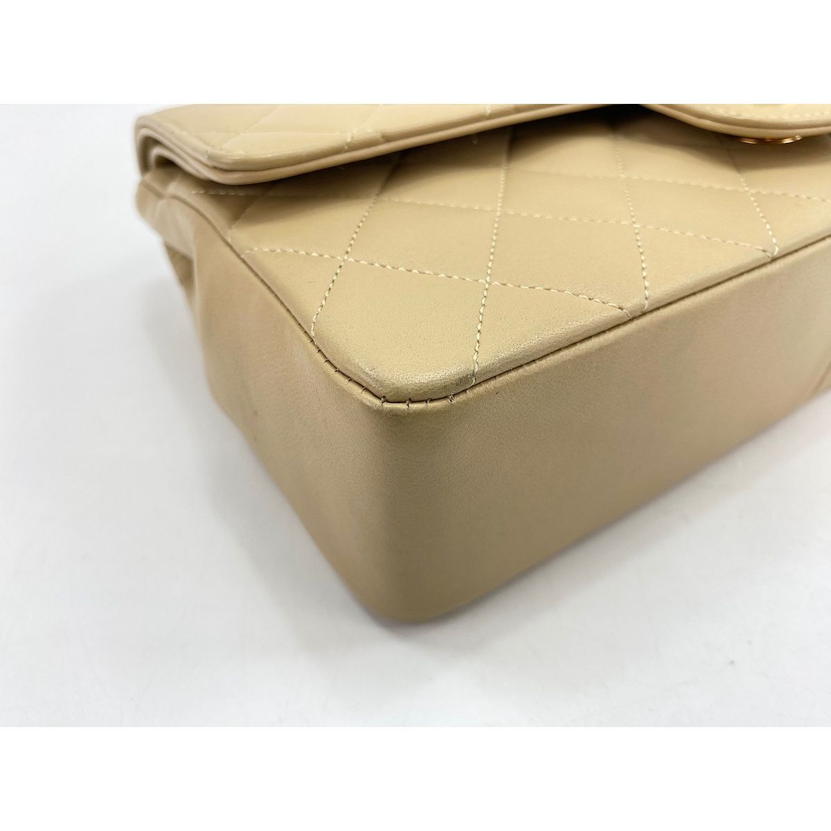 Chanel Shoulder Bag Quilted 25 — view 8