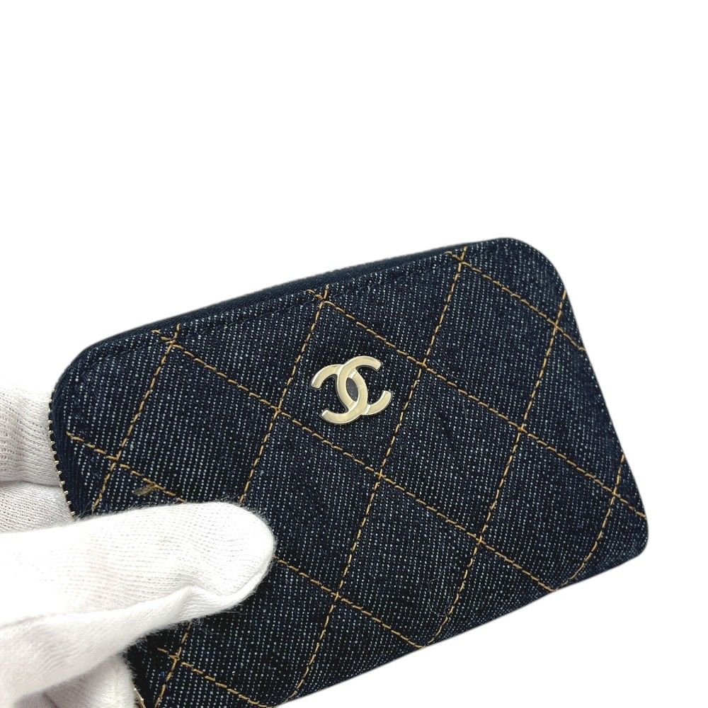 Chanel Coin Case Classic Zip Purse Denim Blue — view 7