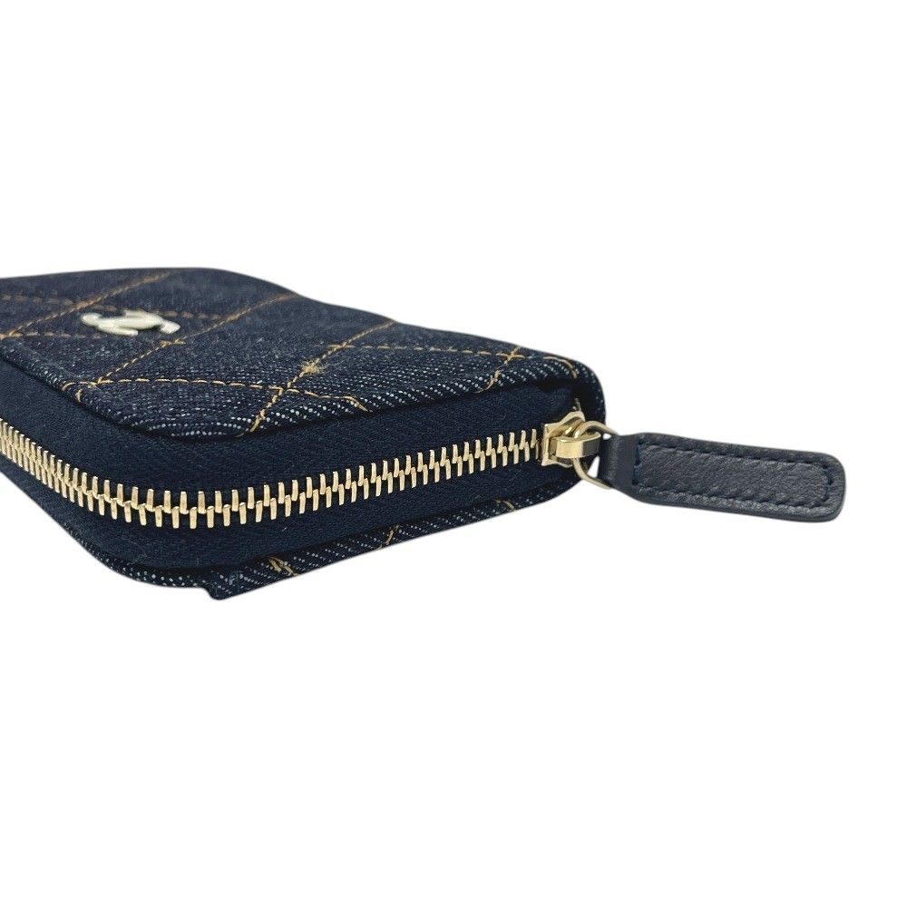 Chanel Coin Case Classic Zip Purse Denim Blue — view 5