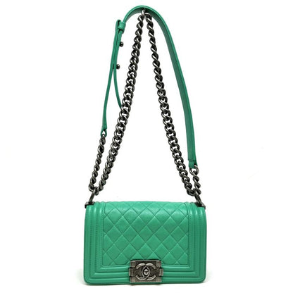 Chanel Boy Shoulder Bag Calfskin Green Silver Chain Bag Double CC Logo Quilted — view 2