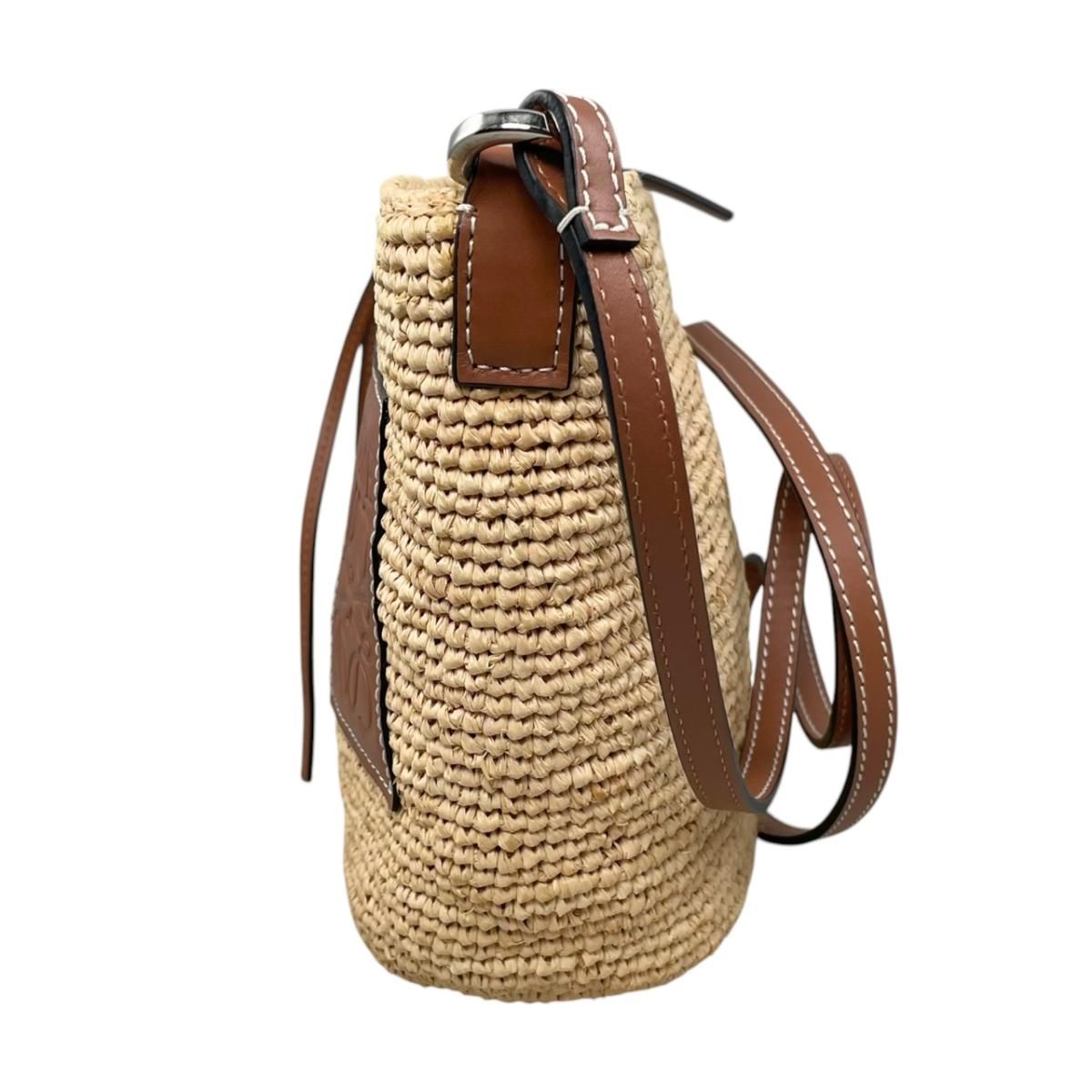 Loewe Shoulder Bag Slit Pochette Raffia Calfskin Anagram Logo Patch Natural — view 3
