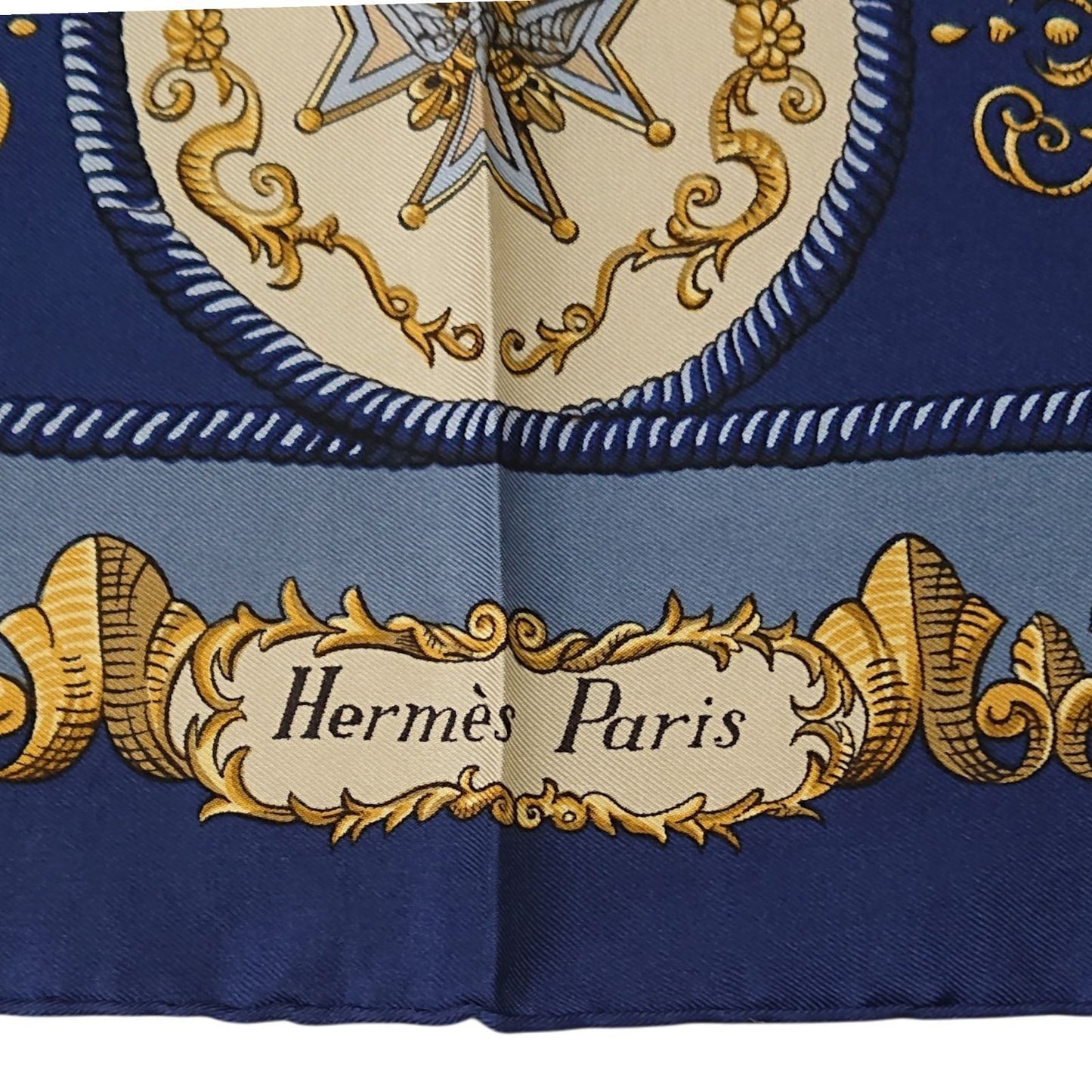 Hermes Carre 90 LV Dovicvs Magnvs Silk Scarf Blue — view 7