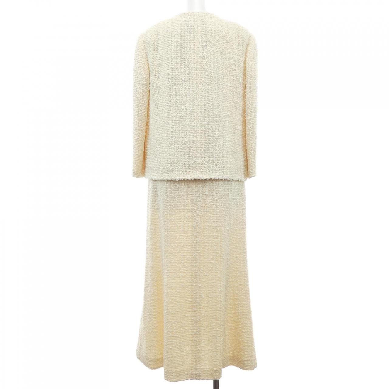 Chanel Vintage Set White — view 2