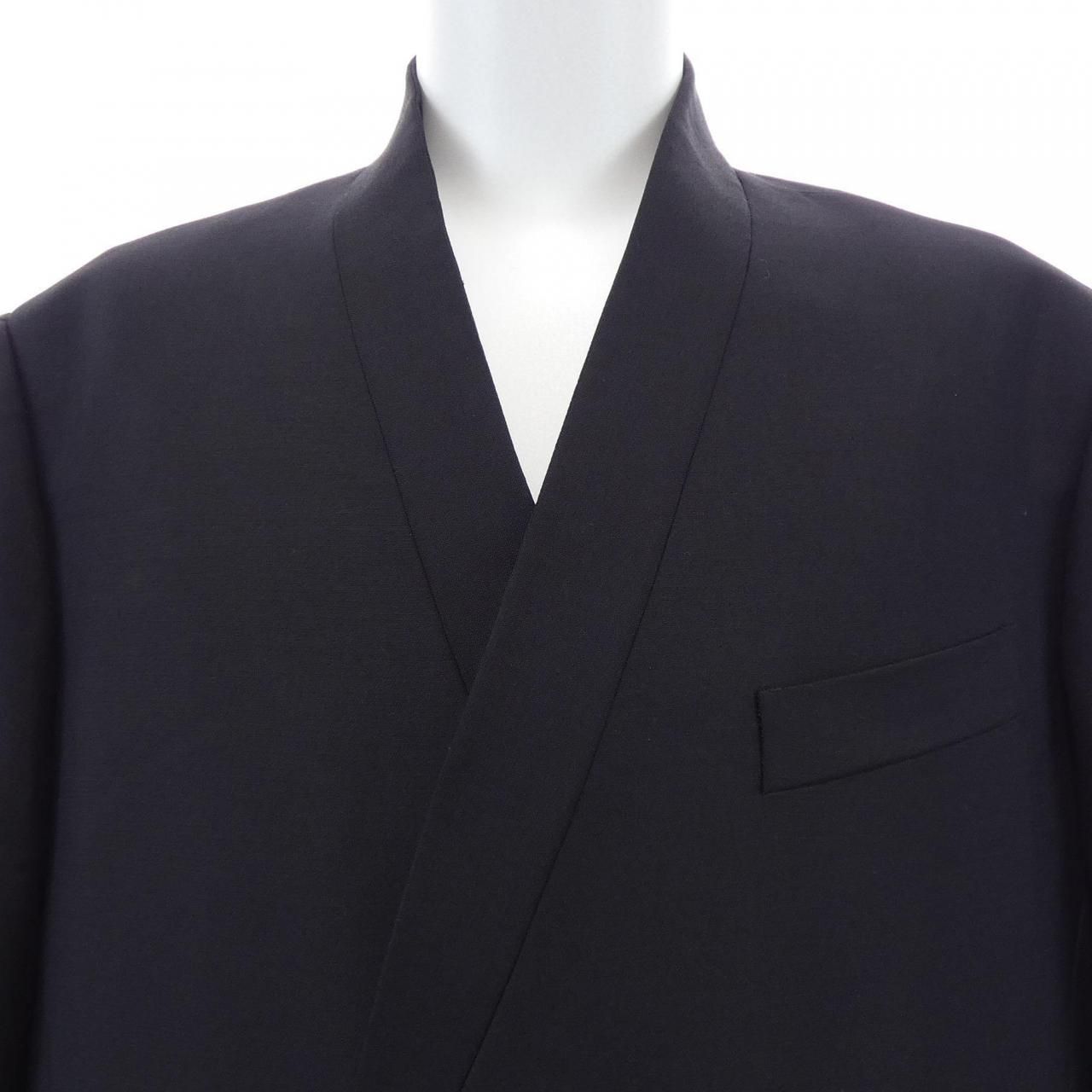 Louis Vuitton Htc 60 Emfe Coat — view 5