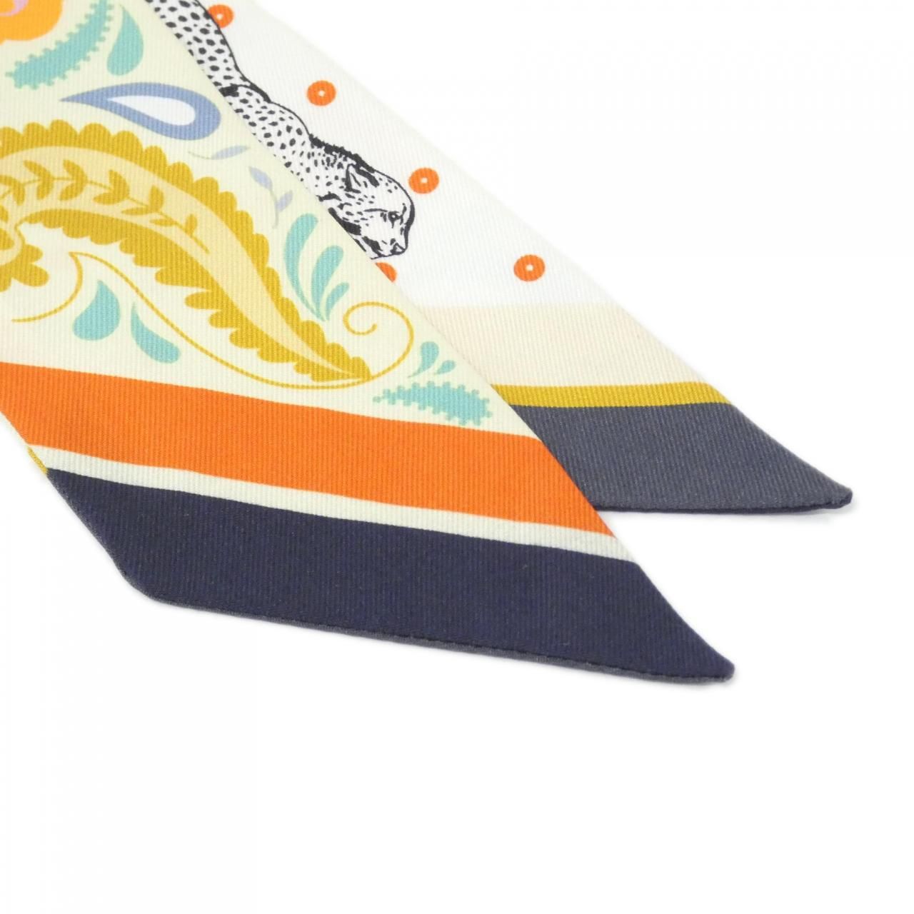 Hermes Guepards Bandana Twilly Scarf — view 2