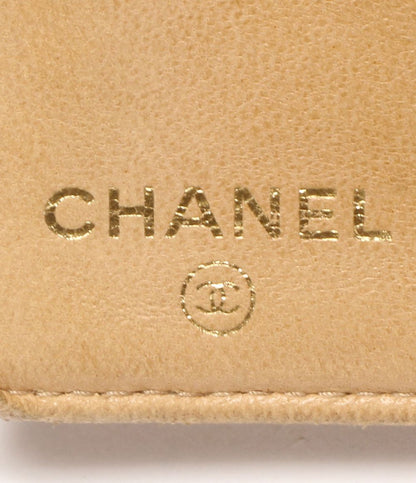 Chanel Bifold Wallet Gold Kiss Lock — view 4