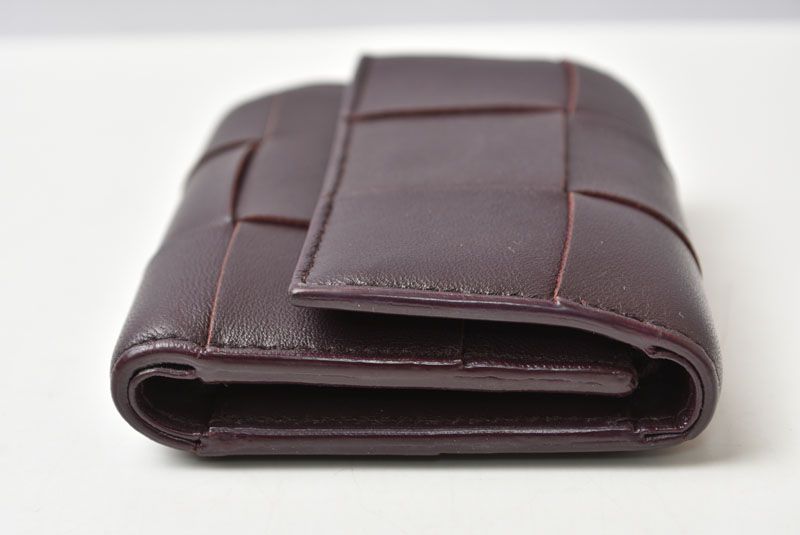 Bottega Veneta Wallet Bi Foldwallet Cassette Compact Leather Bordeaux — view 2