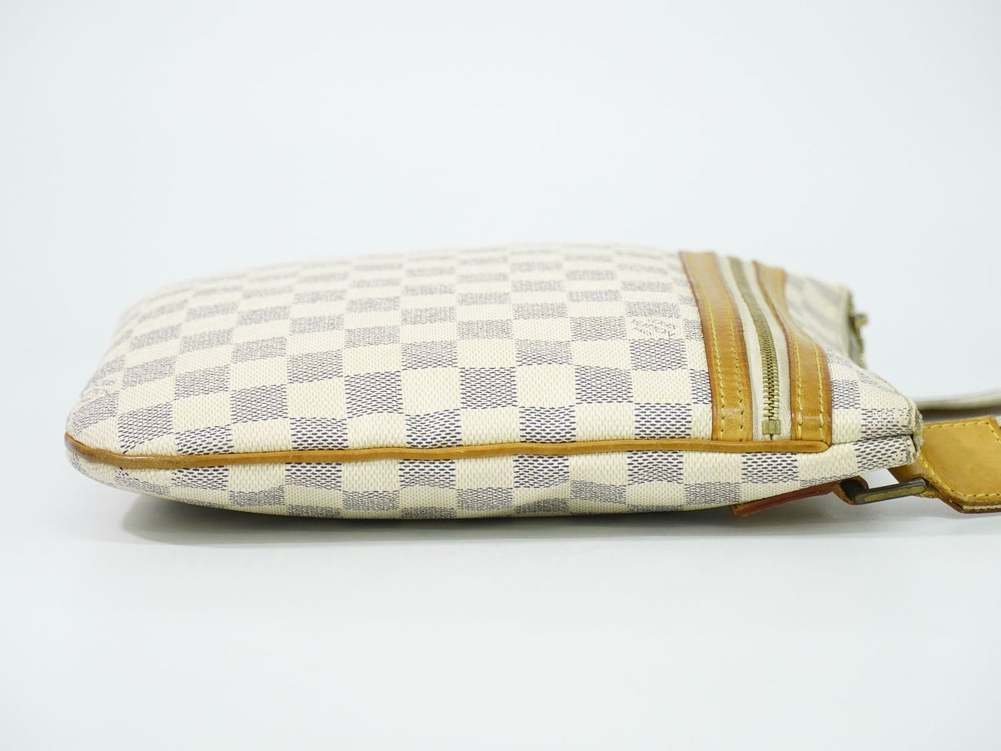 Louis Vuitton LV Pochette Damier Azur Shoulder Bag White Gray Second — view 4