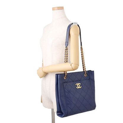 Chanel Chain Tote Quilted Shopping Small CC Logo — view 4