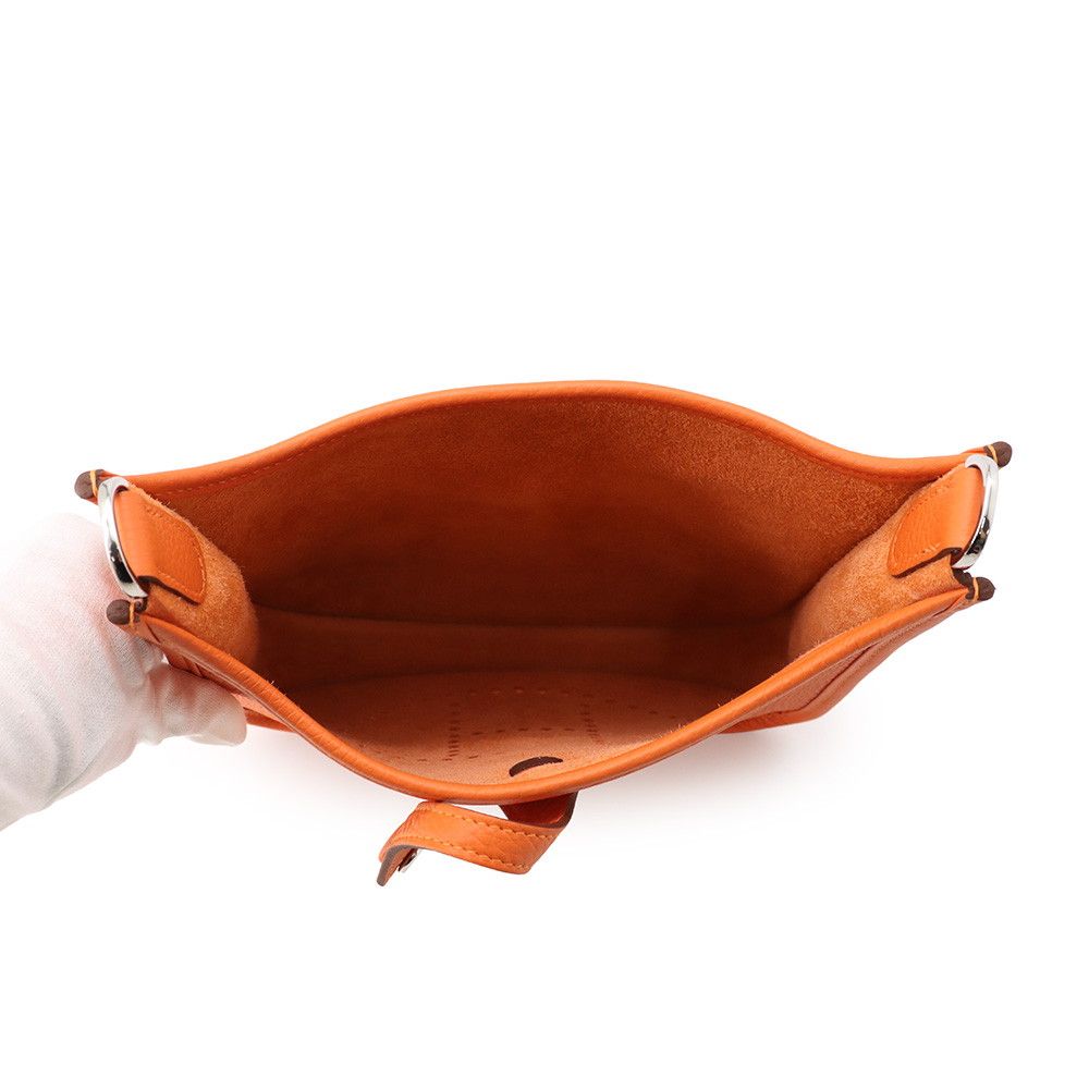 Hermes Shoulder Bag Evelyne 3 23 Tangerine Silver Taurillon Clemence — view 5