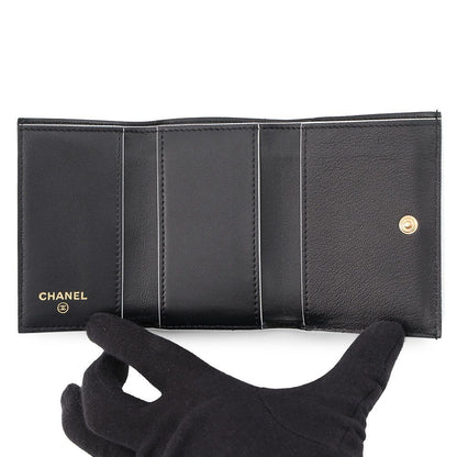 Chanel Trifold Wallet CC Logo Lambskin Compact Black — view 4