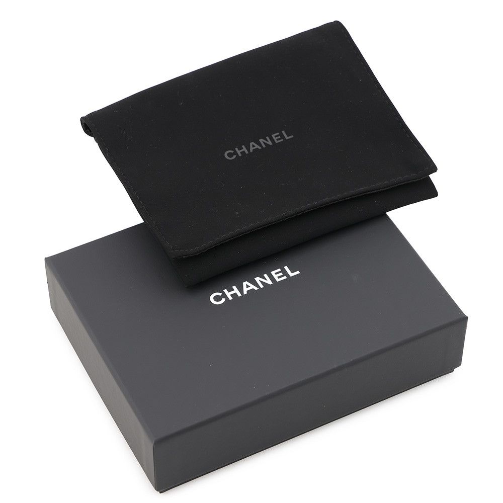 Chanel Trifold Wallet CC Logo Lambskin Compact Black — view 9
