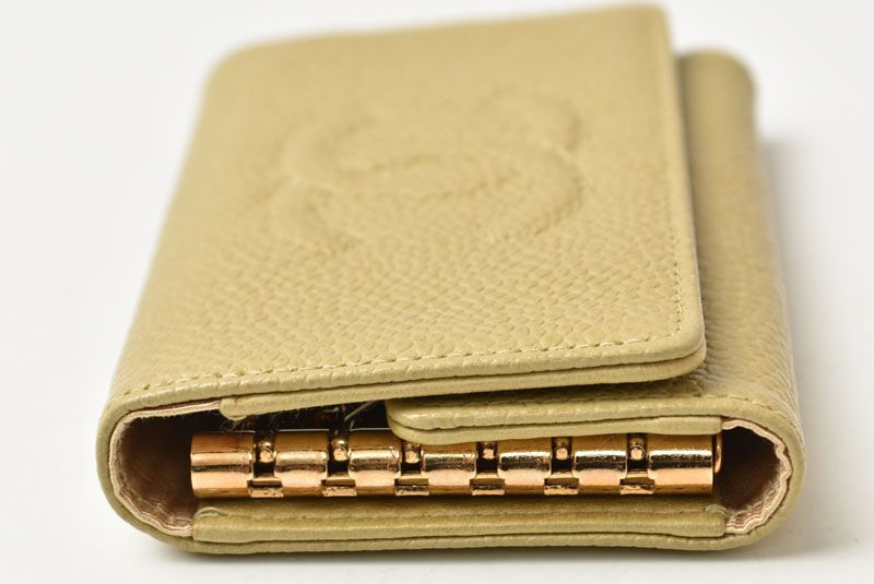 Chanel Key Case 6 CC Mark Caviar Leather Beige Gold Key Holder — view 2