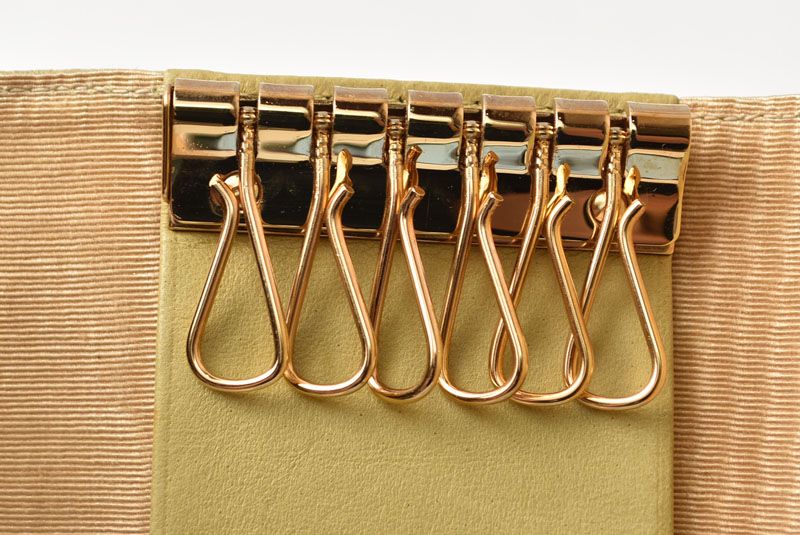 Chanel Key Case 6 CC Mark Caviar Leather Beige Gold Key Holder — view 5