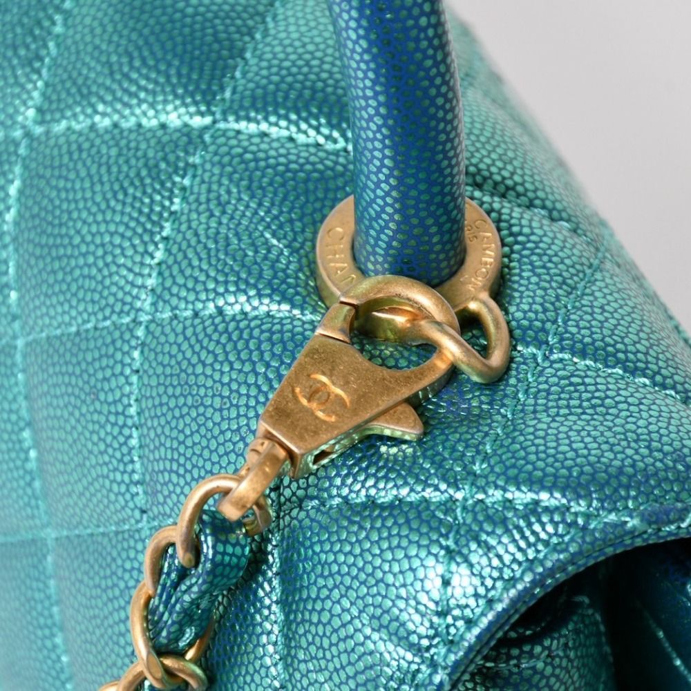 Chanel Coco Handle 29 2-Way Bag CC Logo Caviar Leather Metallic Green Gold — view 8