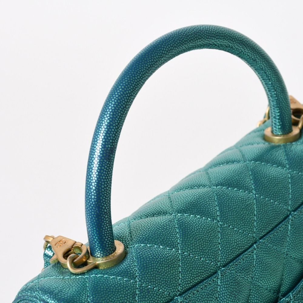 Chanel Coco Handle 29 2-Way Bag CC Logo Caviar Leather Metallic Green Gold — view 5