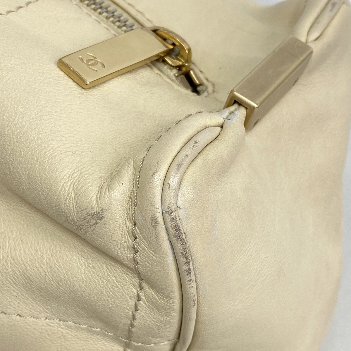 Chanel Handbag Chocolate Bar Lambskin Ivory Gold — view 6