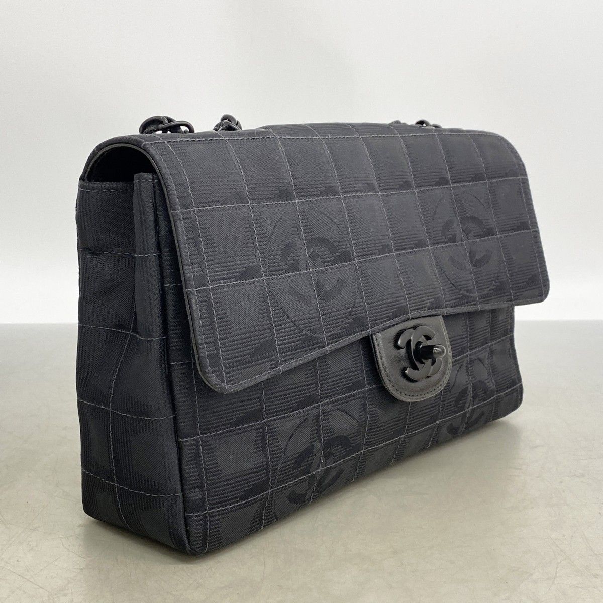Chanel Shoulder Bag Nylon Black Silver — view 2