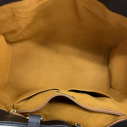 Louis Vuitton Tote Monogram Empreinte On The Go GM Noir 2-Way — view 4