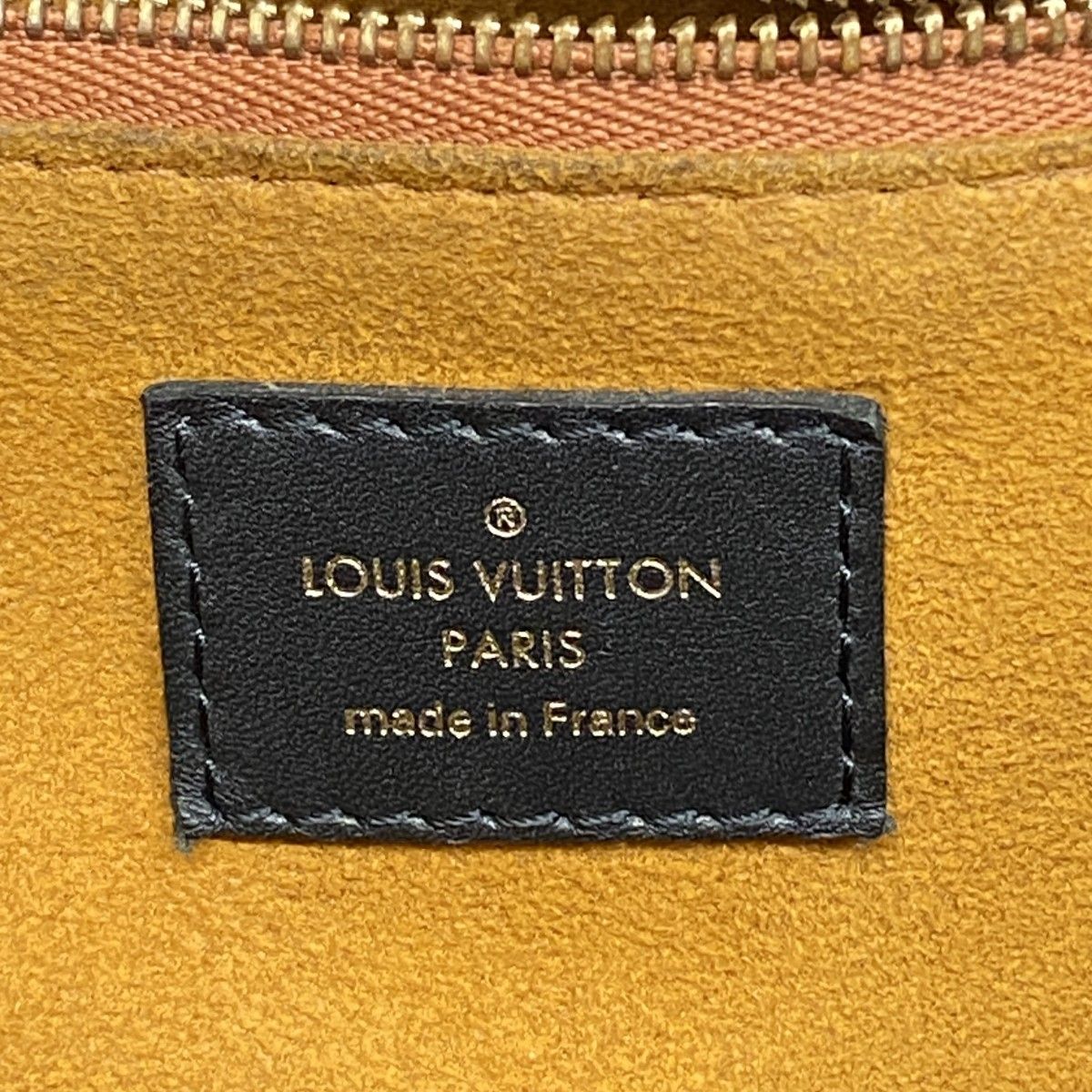 Louis Vuitton Tote Monogram Empreinte On The Go GM Noir 2-Way — view 5