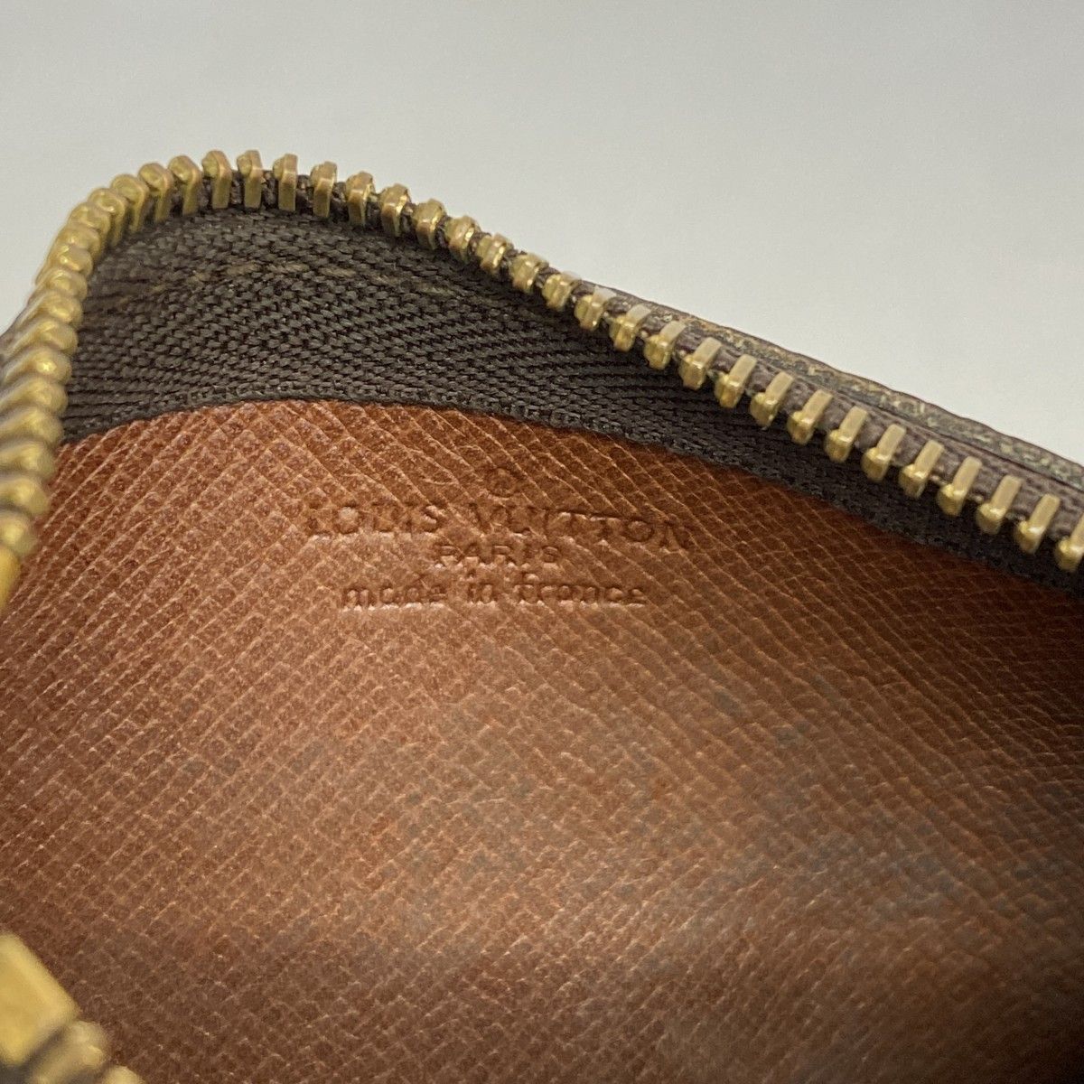 Louis Vuitton Coin Case Monogram Pochette Cles Brown — view 4