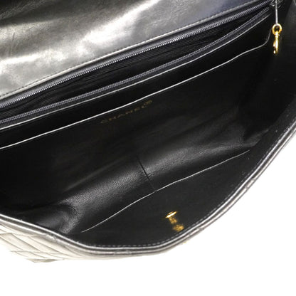 Chanel Shoulder Bag Quilted Lambskin Black Gold — view 4