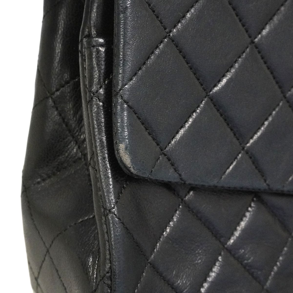 Chanel Shoulder Bag Quilted Lambskin Black Gold — view 7