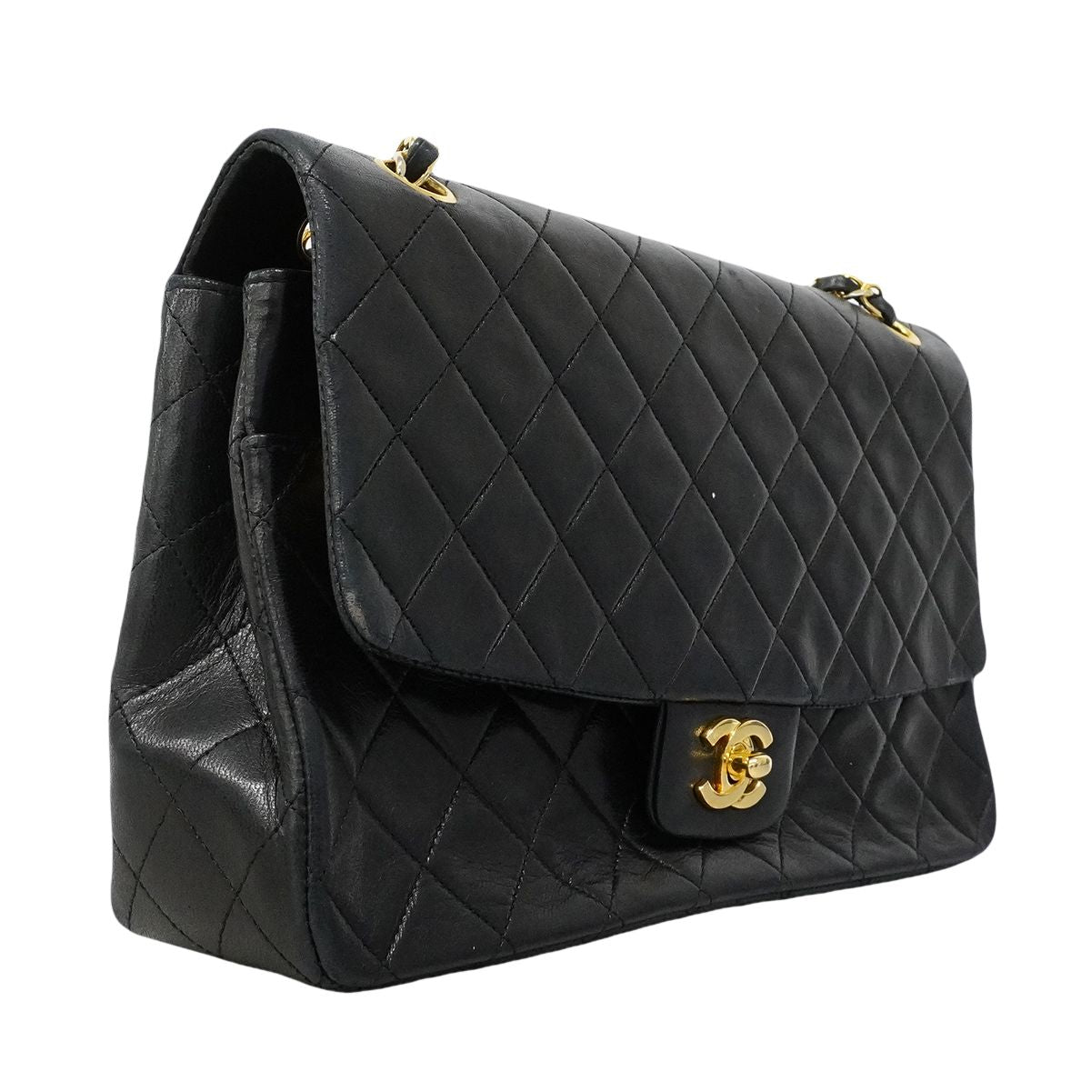 Chanel Shoulder Bag Quilted Lambskin Black Gold — view 2