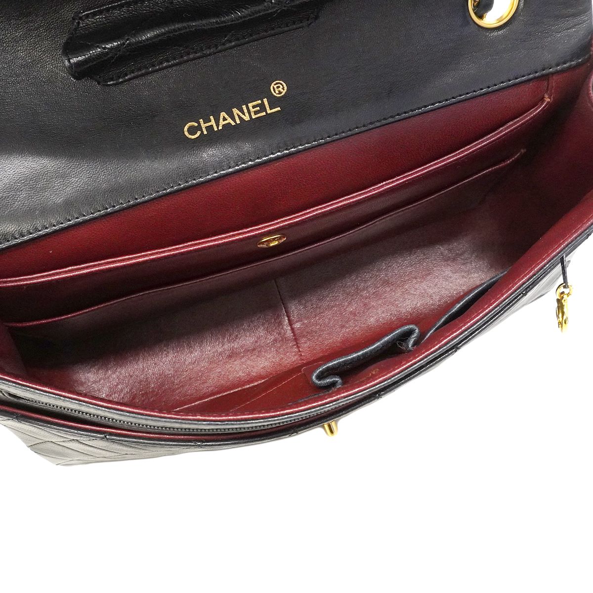 Chanel Shoulder Bag Quilted Lambskin Black Gold — view 4