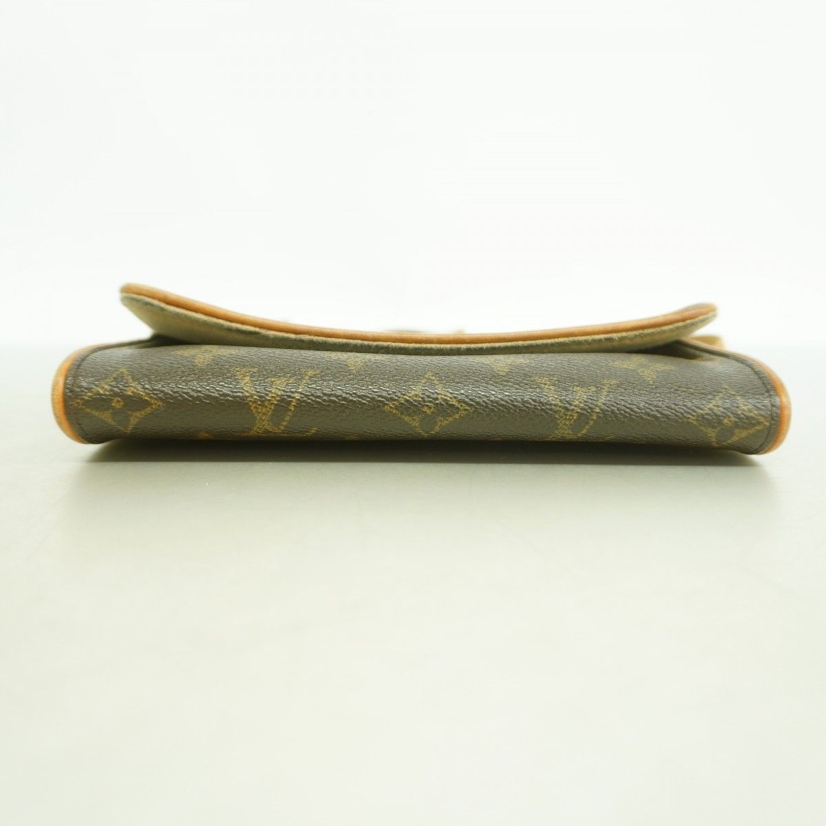 Louis Vuitton Shoulder Bag Monogram Pochette Twin PM Brown — view 3