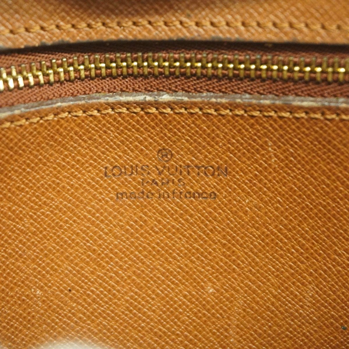 Louis Vuitton Clutch Monogram Marly Dragonne GM Brown — view 5