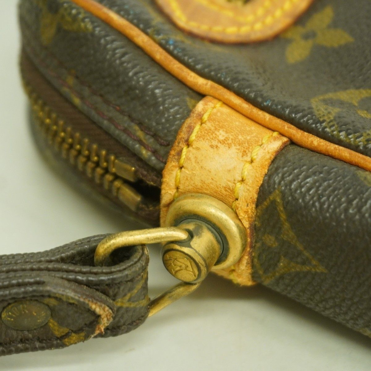 Louis Vuitton Clutch Monogram Marly Dragonne GM Brown — view 7