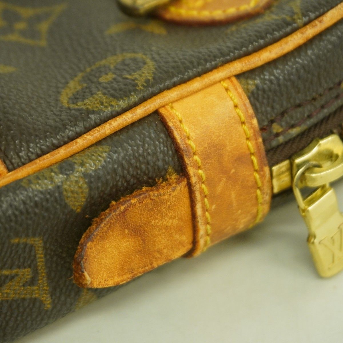 Louis Vuitton Clutch Monogram Marly Dragonne GM Brown — view 8