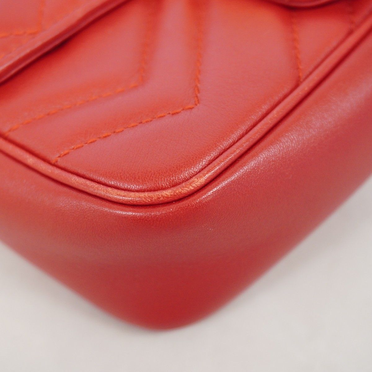 Gucci Shoulder Bag GG Marmont Leather Red Gold — view 6