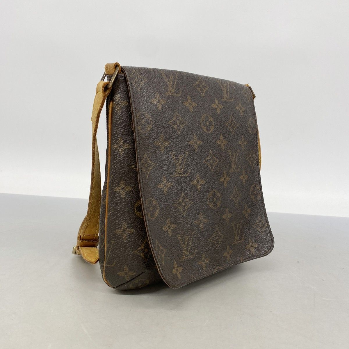 Louis Vuitton Shoulder Bag Monogram Musette Brown — view 2
