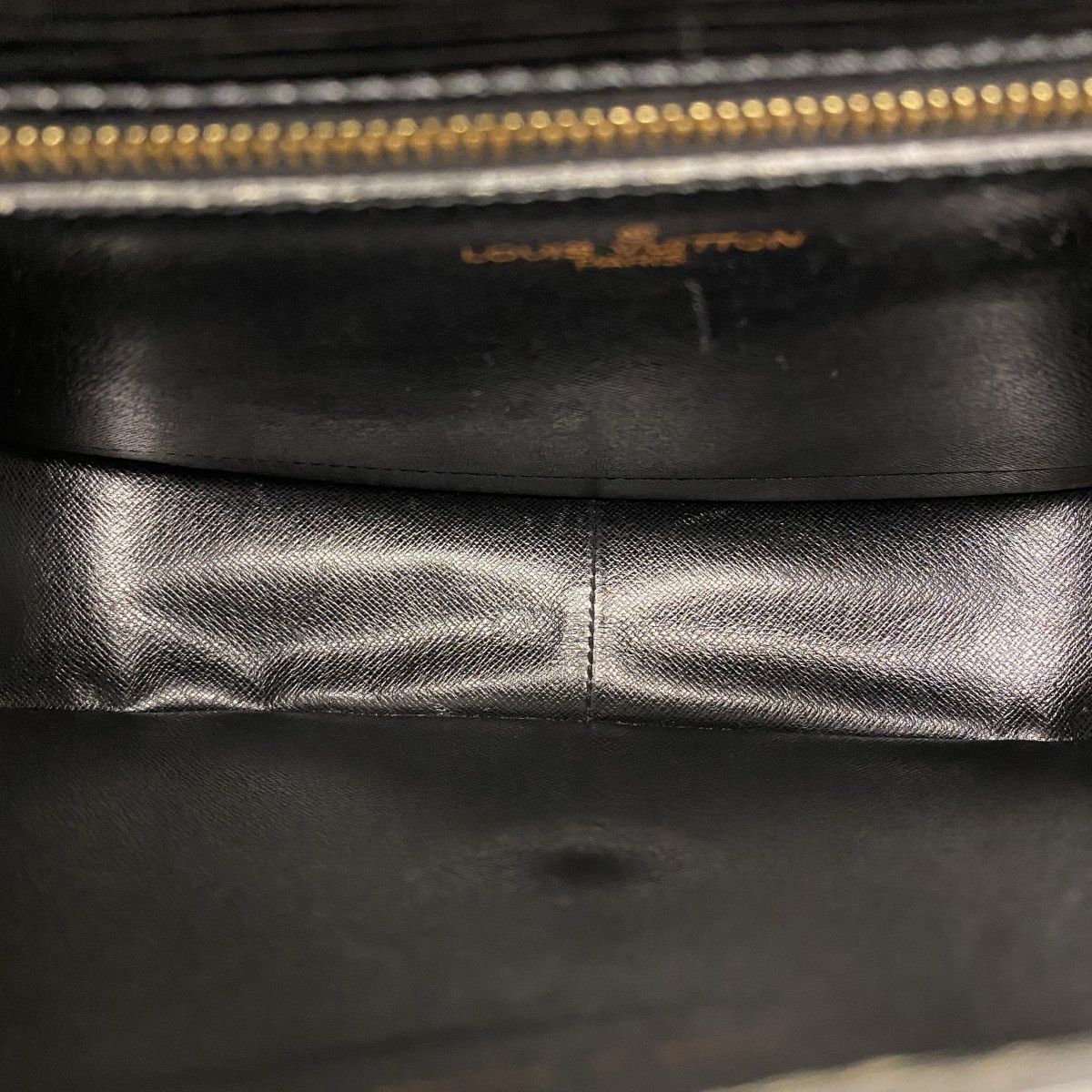 Louis Vuitton Shoulder Bag Epi Saint Cloud Noir — view 4