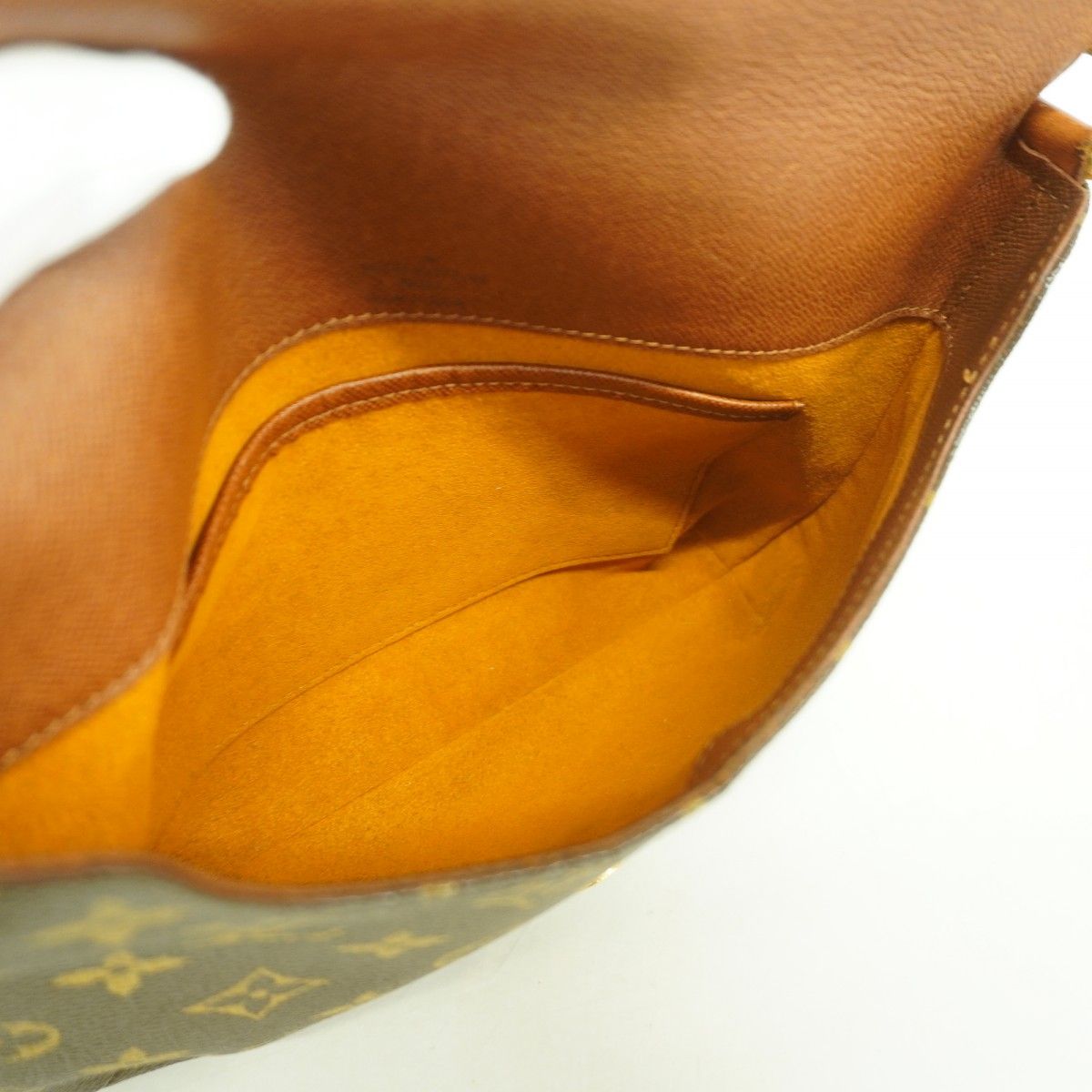 Louis Vuitton Shoulder Bag Monogram Musette Brown — view 4