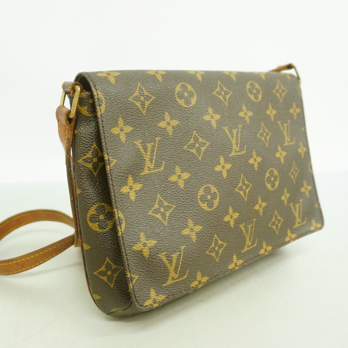 Louis Vuitton Shoulder Bag Monogram Musette Brown — view 2
