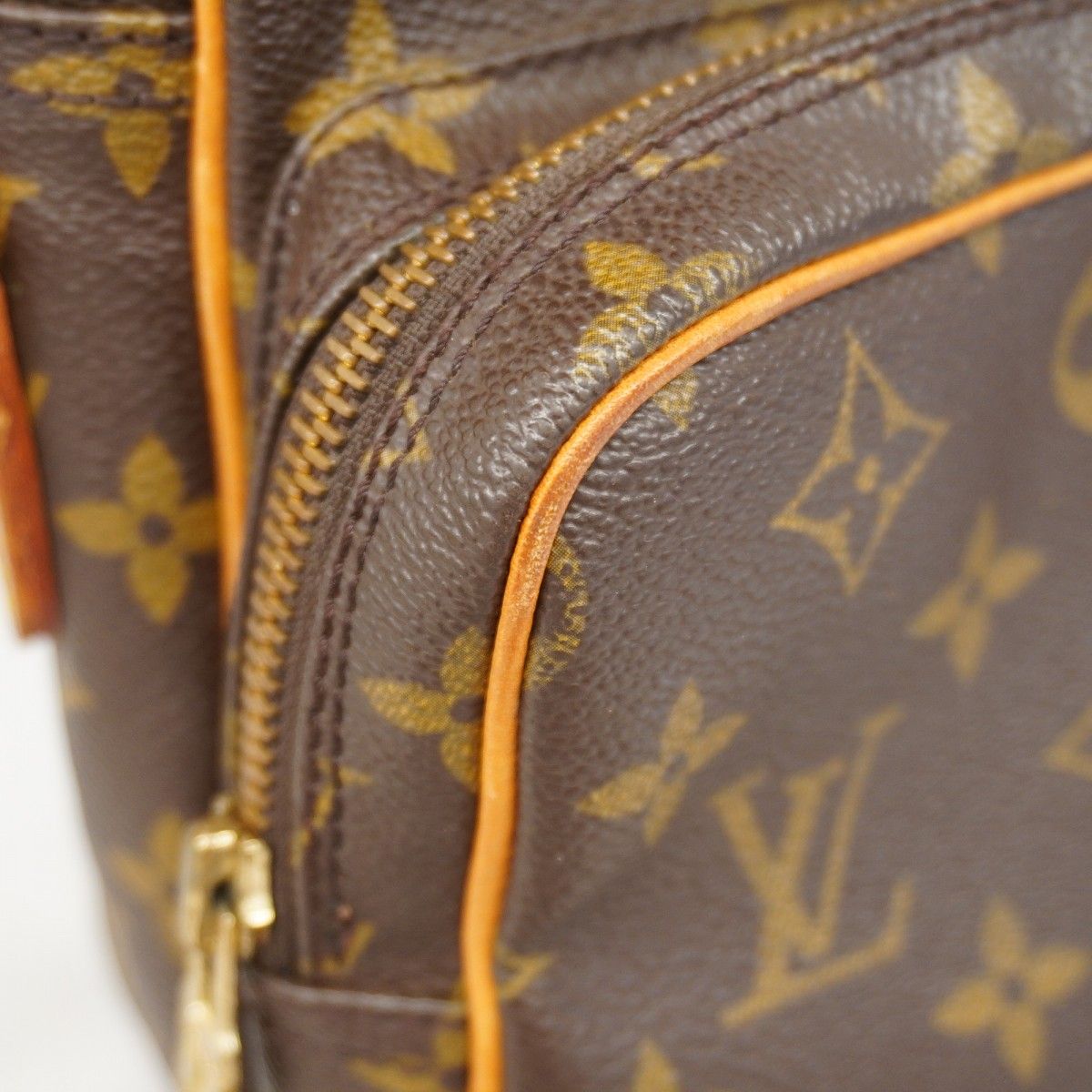 Louis Vuitton Shoulder Bag Monogram Amazon Brown — view 6