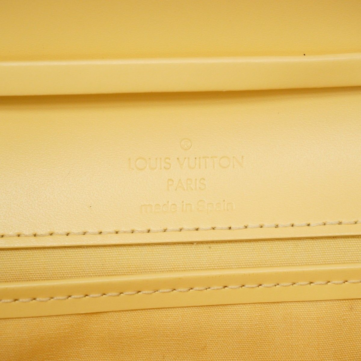 Louis Vuitton Shoulder Bag — view 5