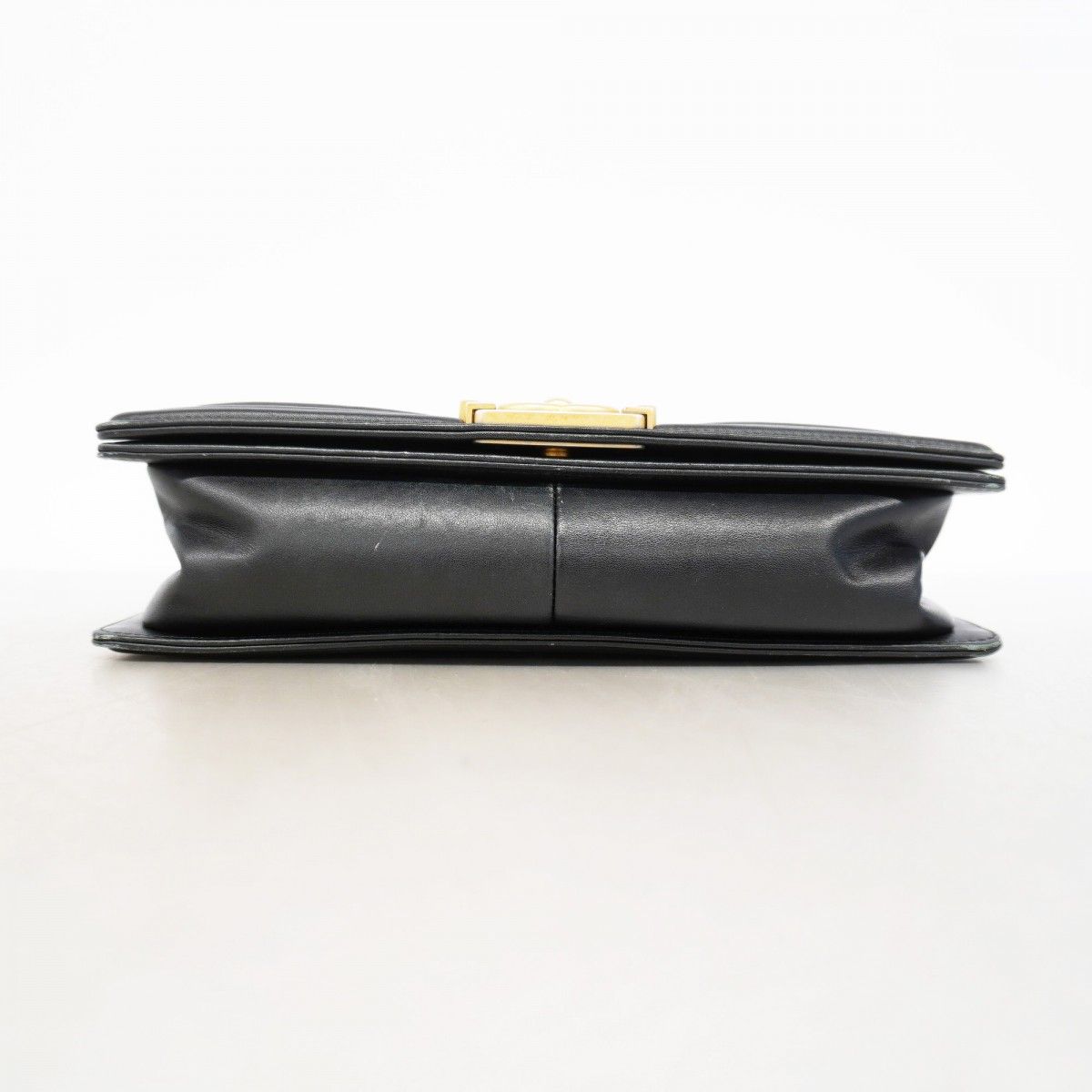 Chanel Shoulder Bag Boy Lambskin Black Gold — view 3