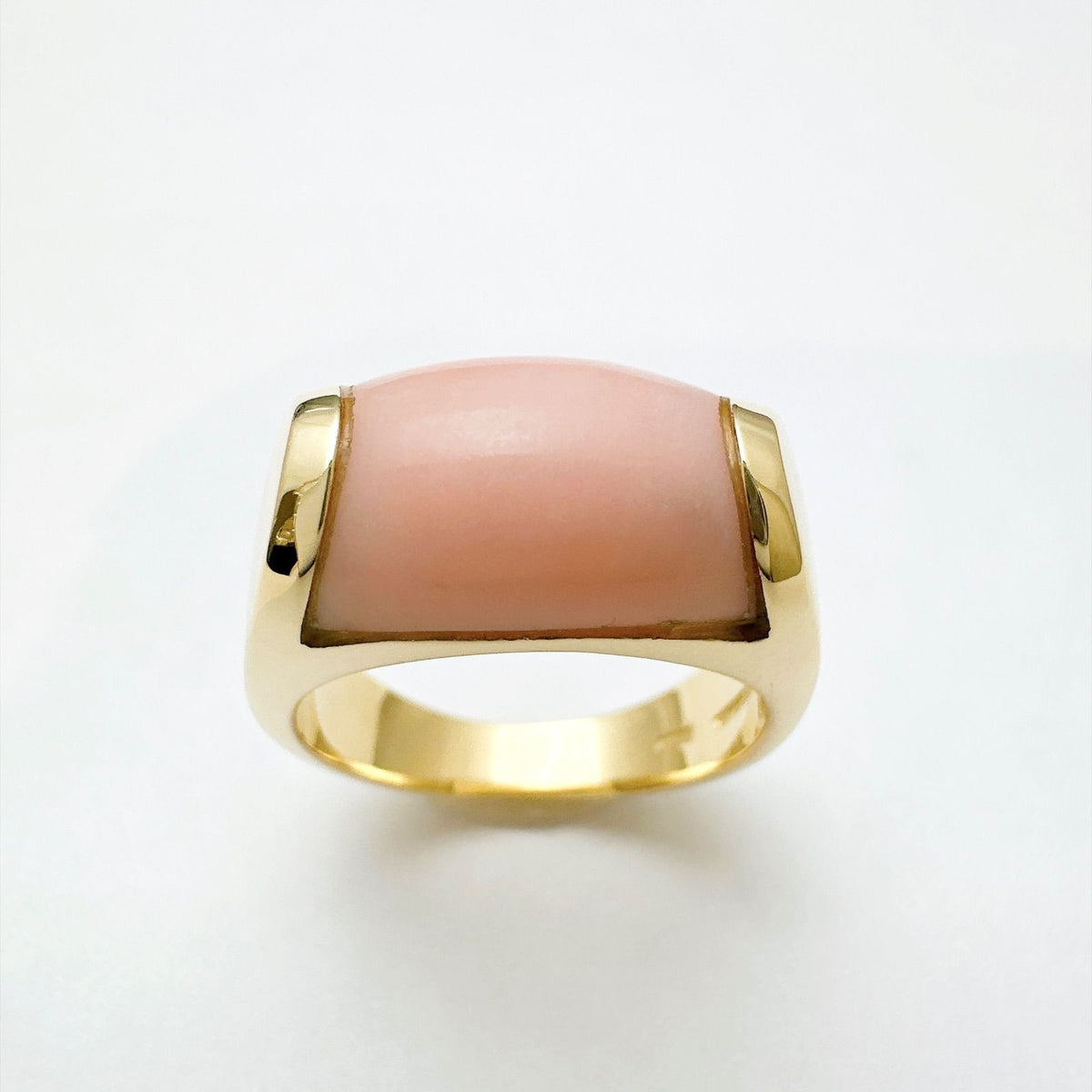 Bvlgari Tronquet Coral Yellow Gold Ring — view 3