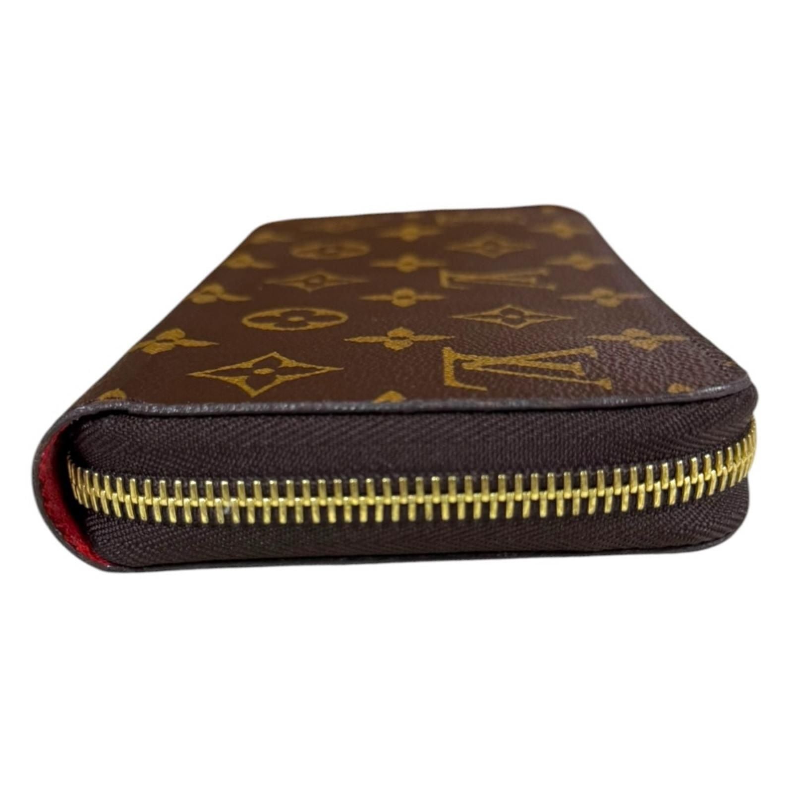 Louis Vuitton Zippy Wallet Monogram Canvas Second — view 4