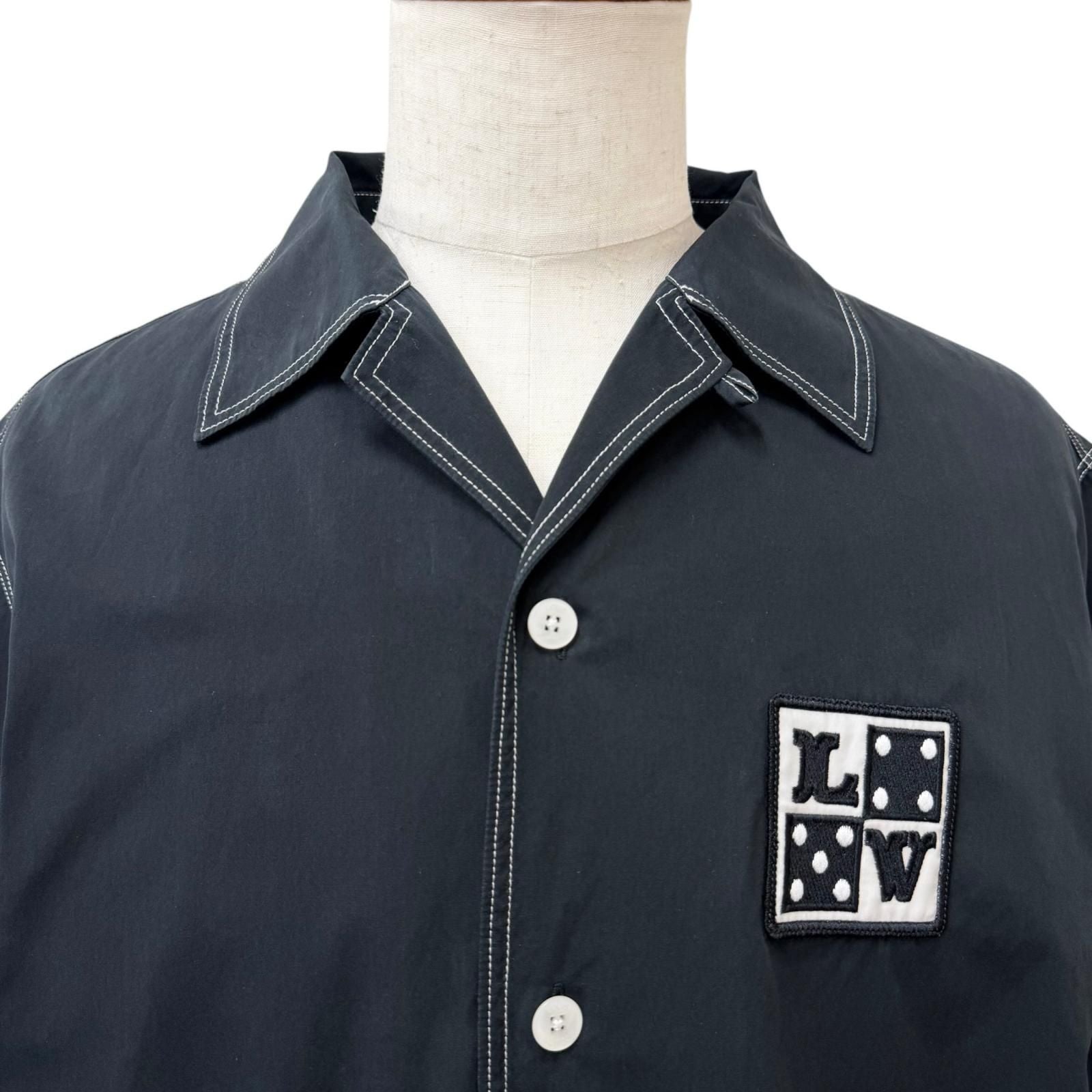 Louis Vuitton Cotton LV Logo Patch Short Sleeve Shirt Black — view 2