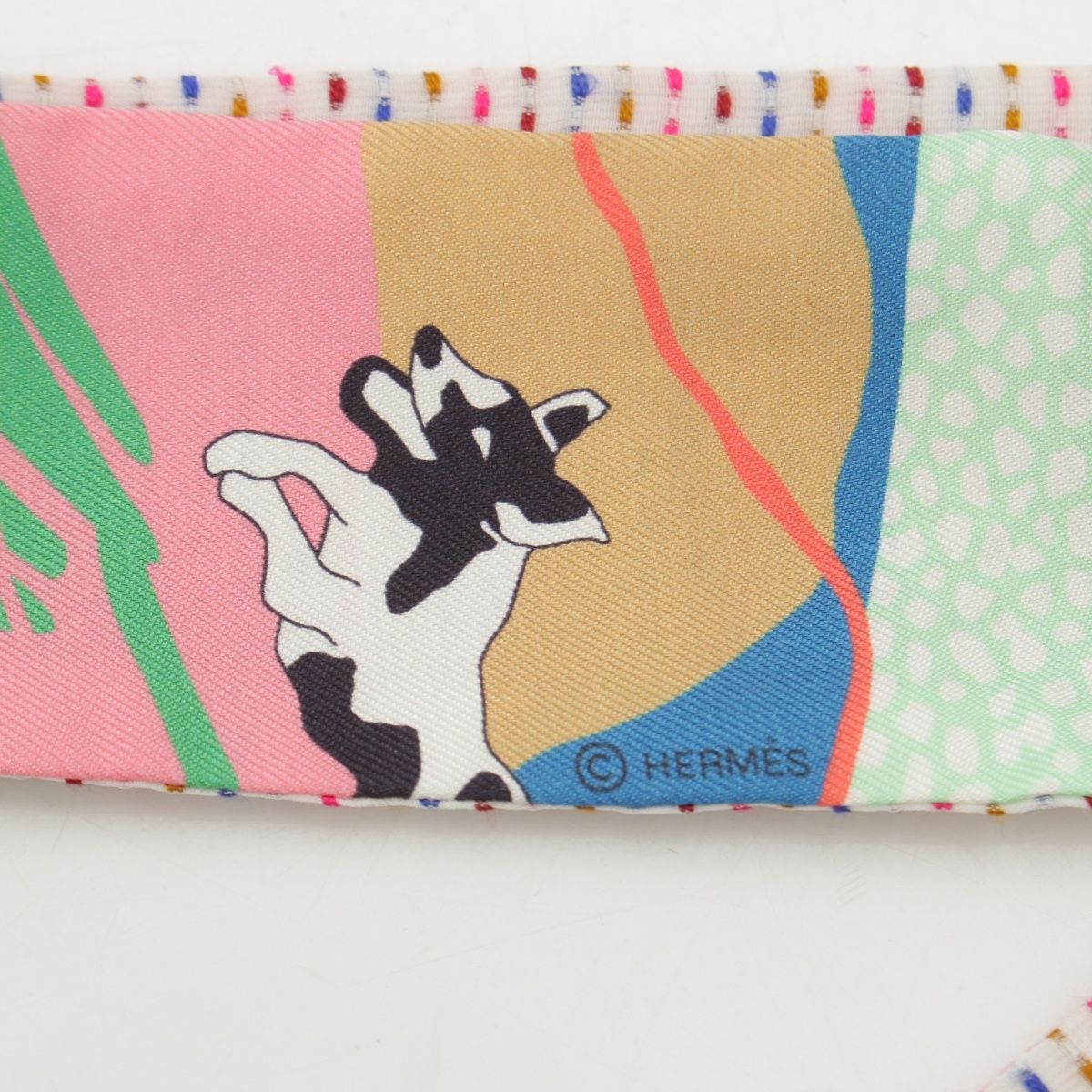 Hermes Silk Twilly en Liberte Freely Scarf Multicolor — view 5