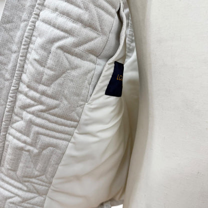 Louis Vuitton Quilted Snow Zip Up Down Vest White 46 — view 5