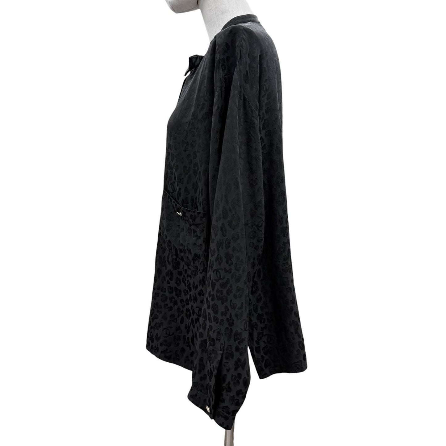Chanel Silk 100% CC Logo Pattern with Button Long Sleeve Shirt Blouse Black 40 — view 3